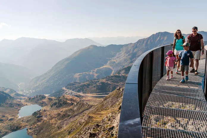 Mirador Solar Tristaina
